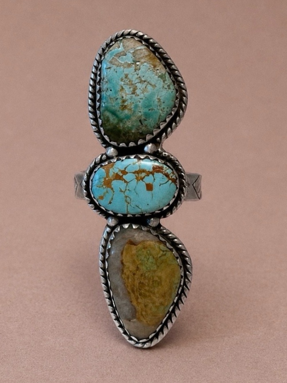 Southwestern NIZHONI Genuine Turquoise 3 Stone Sterling Silver Ring